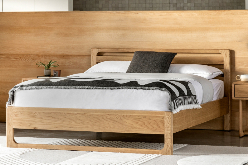 The Arden King Bedstead