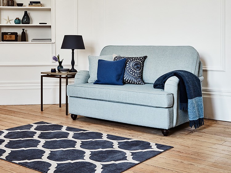 How to Make a Small Living Room Look Bigger